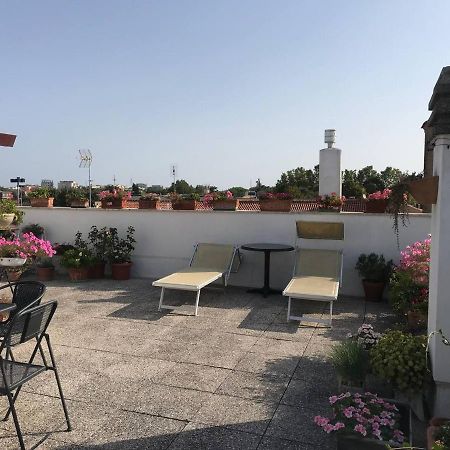 B&B Rooftop51 Rimini Esterno foto